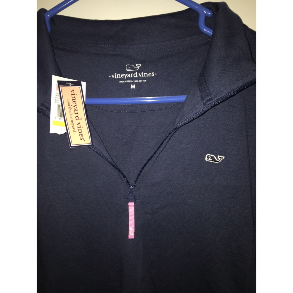 NWT Vineyard Vines pullover